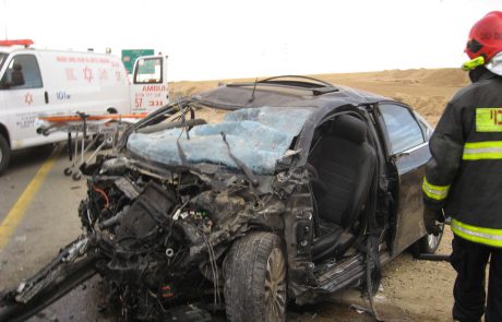הרוגים ופצועים קשה בתאונת דרכים בכביש 31 ליד תל ערד