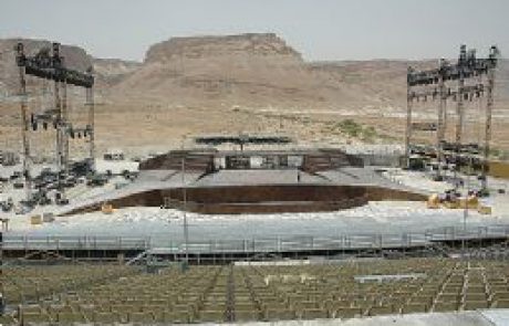 הפקת הענק "אאידה" Aida ביוני השנה למרגלות המצדה, ים המלח