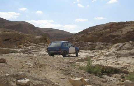 פעוטה מתה לאחר שנשכחה ברכב באזור פזורת תל ערד